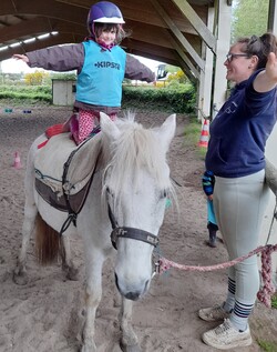 maternelle : activité Poney - séance 1