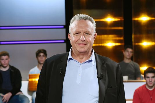 LIONEL BONAVENTURE / AFP La présidente de France Télévisions, Delphine Ernotte, dit confirmer « la confiance" qu'elle a en Michel Field «pour mener les réformes au rythme prévu ».
