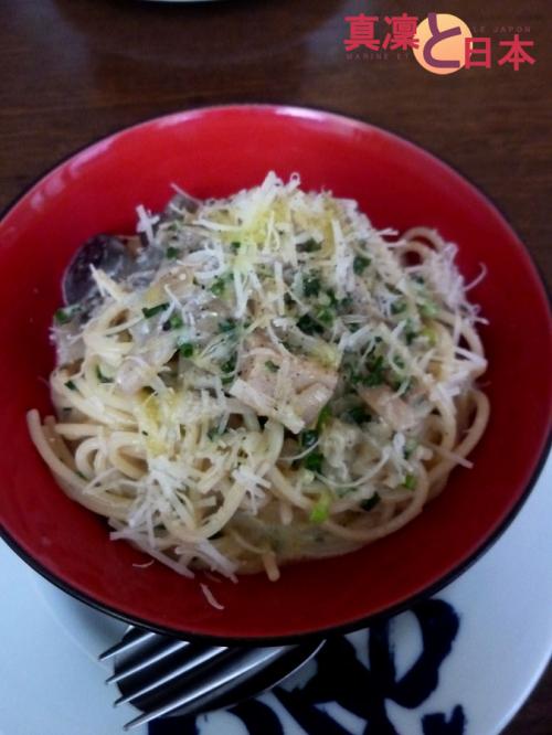 Mon repas, des bonnes spaghetti ^^