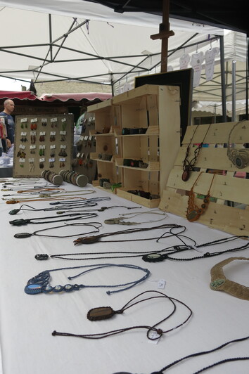 Marché artisanal Habère Poche 