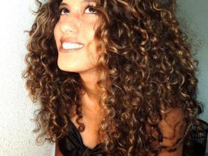 Comment prendre sion des cheveux bouclé - Miss Beauty-full