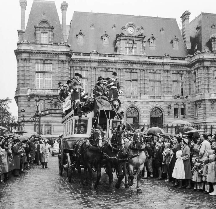 Course de voitures anciennes entre Versailles et Paris de Rue des Archives  - Reproduction d'art haut de gamme