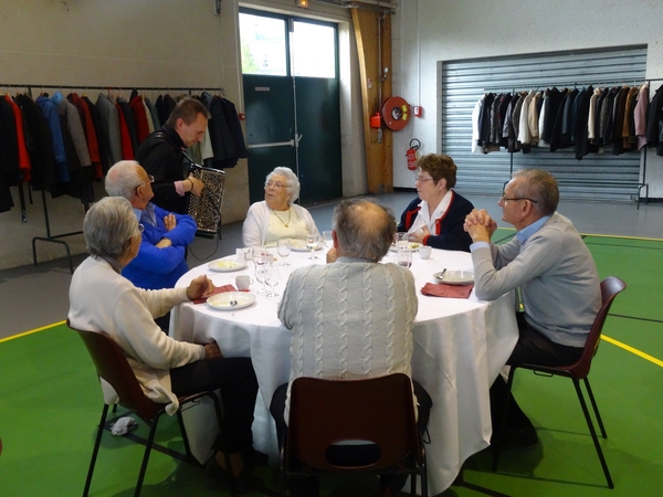 Le repas des Aînés a eu lieu dimanche 23 novembre 2014 salle Luc Schréder
