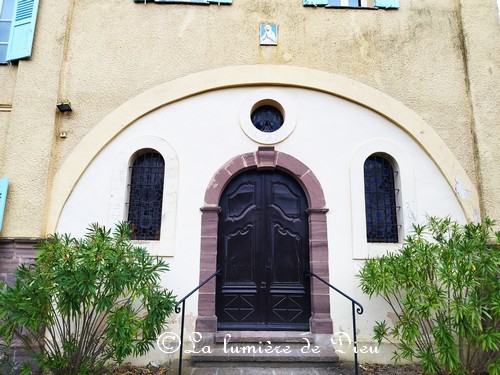 Roquebrune-sur-Argens, la chapelle Notre-Dame de Pitié