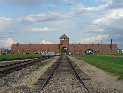 Auschwitz — Wikipédia