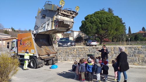 PS MS - Visite du camion poubelle