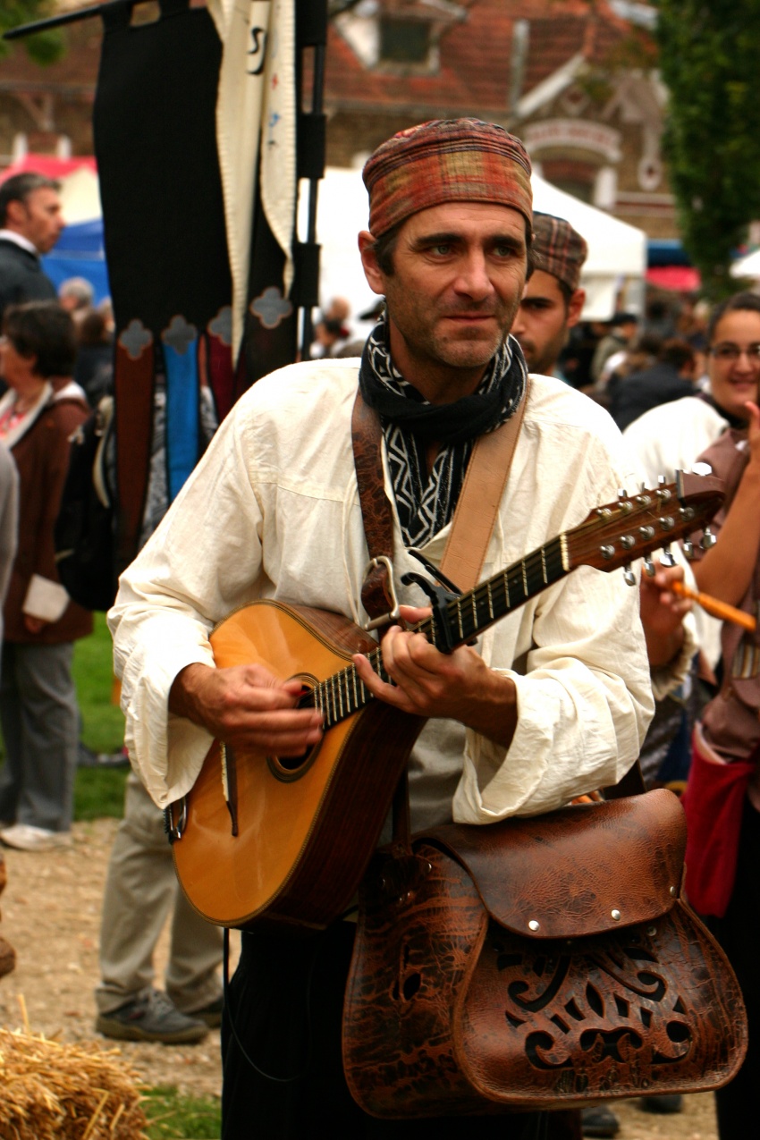 les troubadours sont dans la rue