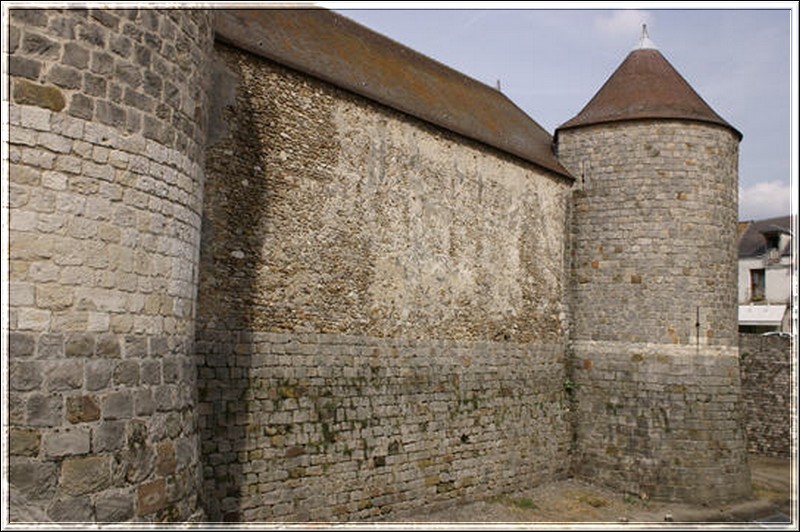 Dourdan, une forteresse royale en Ile-de-France ( Essonne)