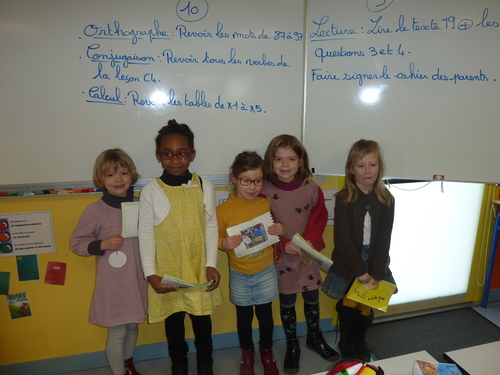 Présentation de notre livre à toutes les classes de l'école