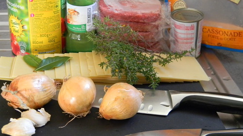 Lasagne au boeuf haché, tomate, béchamel (simple et rapide)