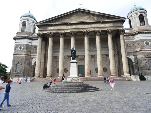 Basilique d'Esztergom en Hongrie