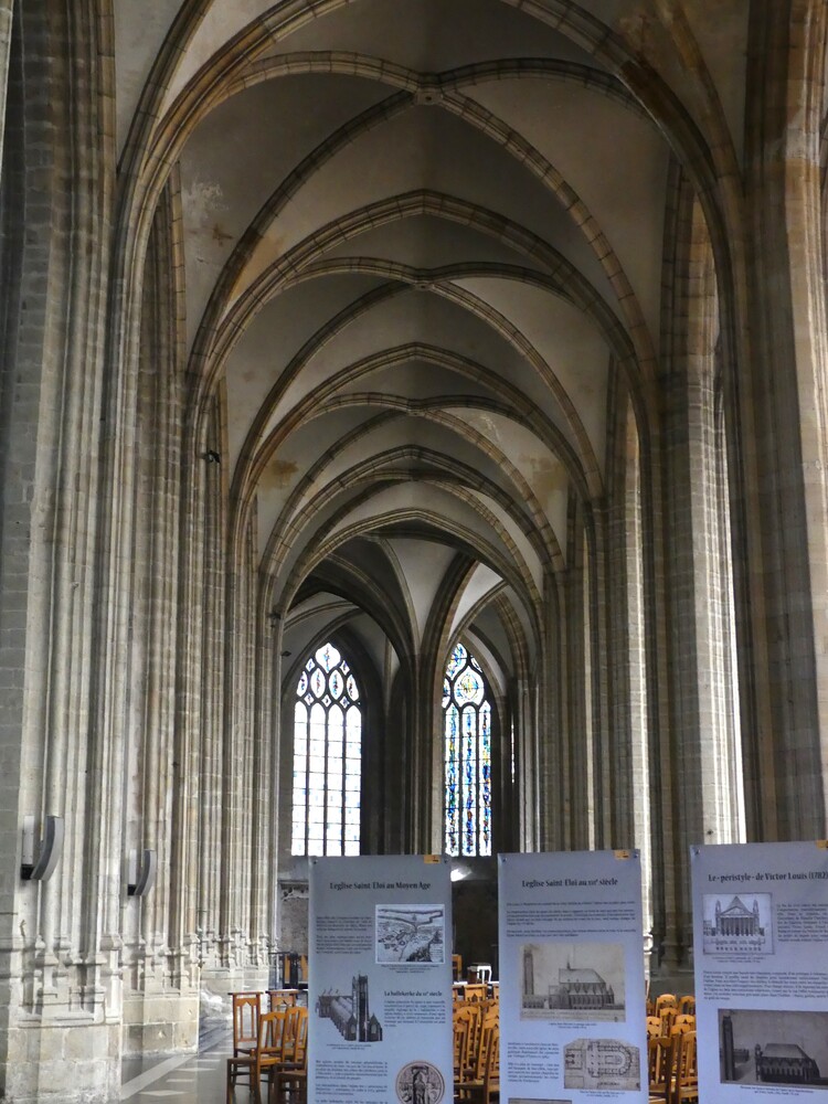 CATHEDRALE  SAINT  ELOI