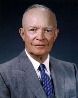 Dwight Eisenhower, chef de l'armée américaine en Europe pendant la seconde guerre mondiale et président des Etats-Unis (1953-1960)