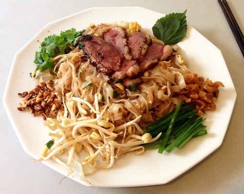 PAD THAÏ au boeuf mariné, oeuf, Shiitake et légumes