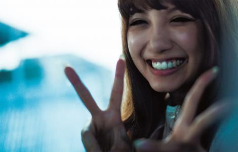 Photobooks : ( Rara Anzai : Nude Photobook 「Hello,Goodbye」 )