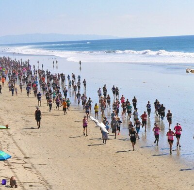 season marathon running runners ocean festival 