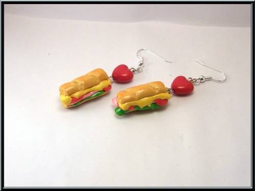 Boucles d'oreille sandwich jambon/fromage en pâte Fimo.