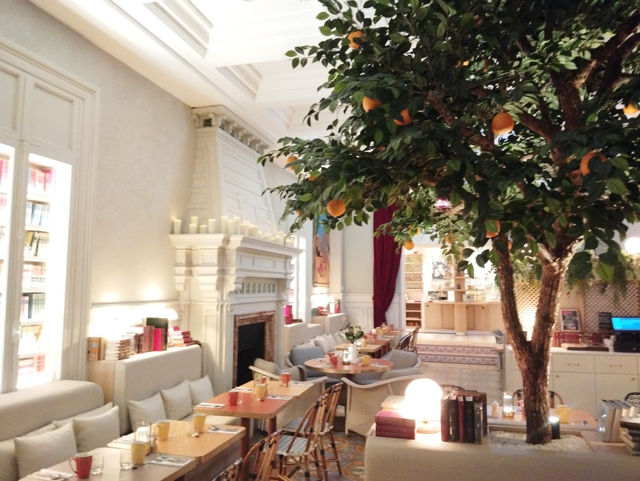 Peut être une image de intérieur