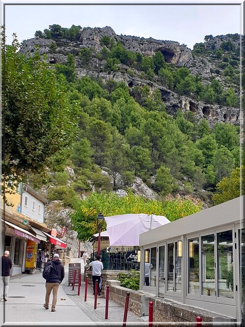 1026 - Fontaine de Vaucluse (84)