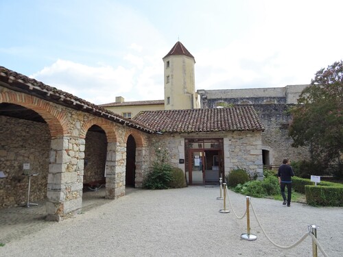 Sorde l'Abbaye et L'Hôpital Zaint Blise (photos)