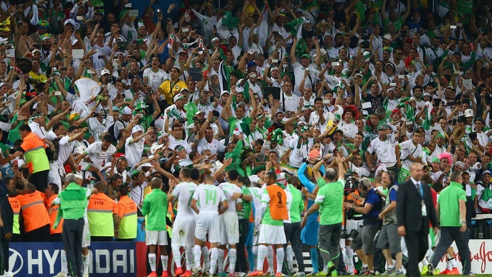 Jeudi 26.6.2014 à Curitiba Russie-EN 1-1 qualification historique