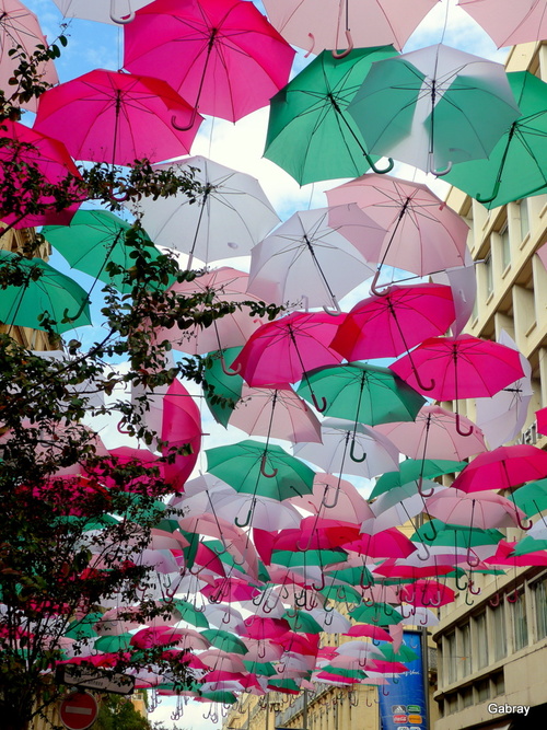 Toulouse : les parapluies ...