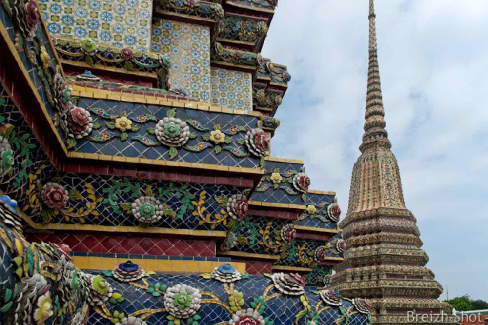 Wat Pho : mosaïques à Bangkok