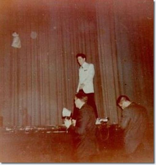 elvis 25 fevrier 1961 charity show memphis