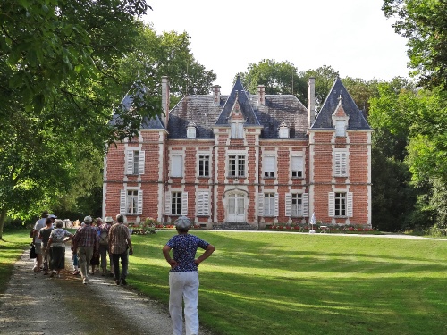 Une visite de Mussy sur Seine, bourg médiéval...