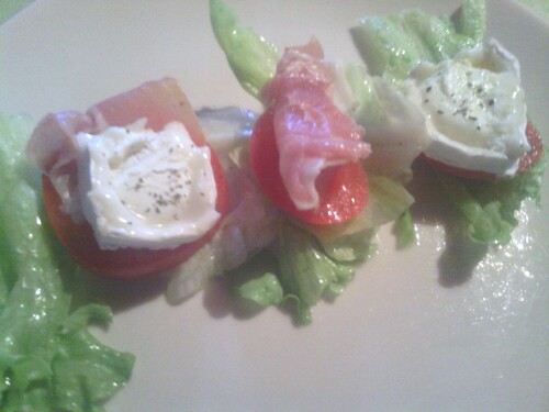 Salade de tomates au chèvre et Parme
