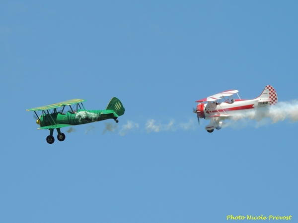 Premier meeting de l'année 2014 pour la passionnée d'aviation, Nicole Prévost, celui de Tilchâtel...