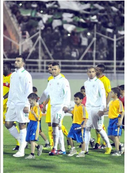 Mardi 26.03.23013 EN-Bénin 3-1
