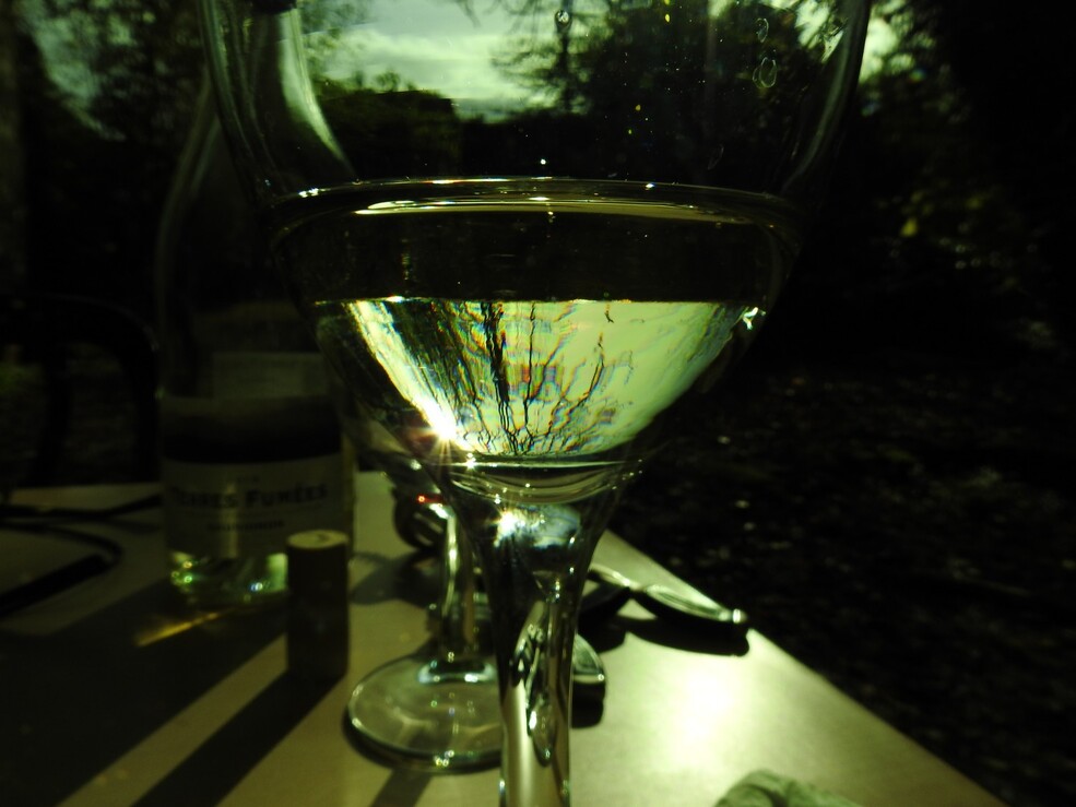 Des reflets dans un verre