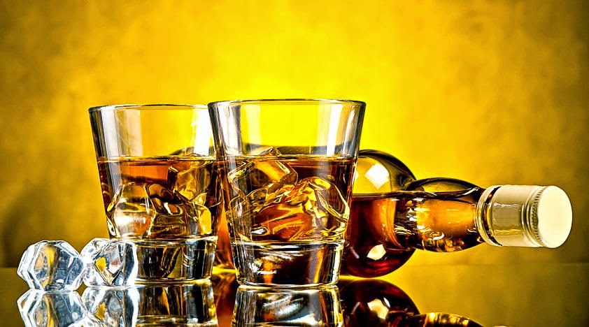 Scotiafile: Whisky or whiskey? : A brief history