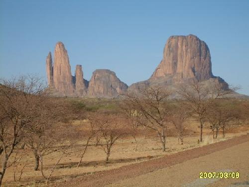 Mali Sur la route de Gao à Mopti du côté d'Hombori