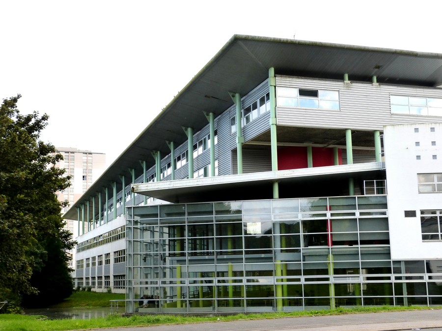 Le Lycée de la Hotoie 