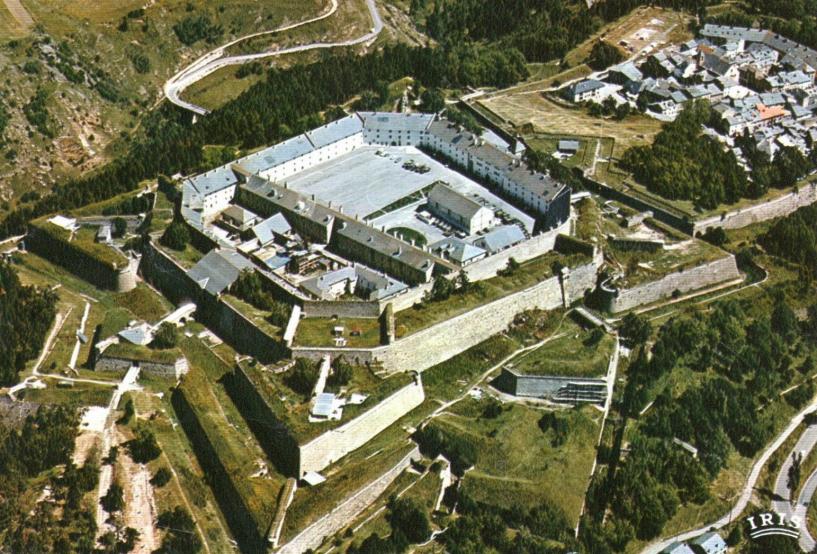 Peut être une image de 1 personne