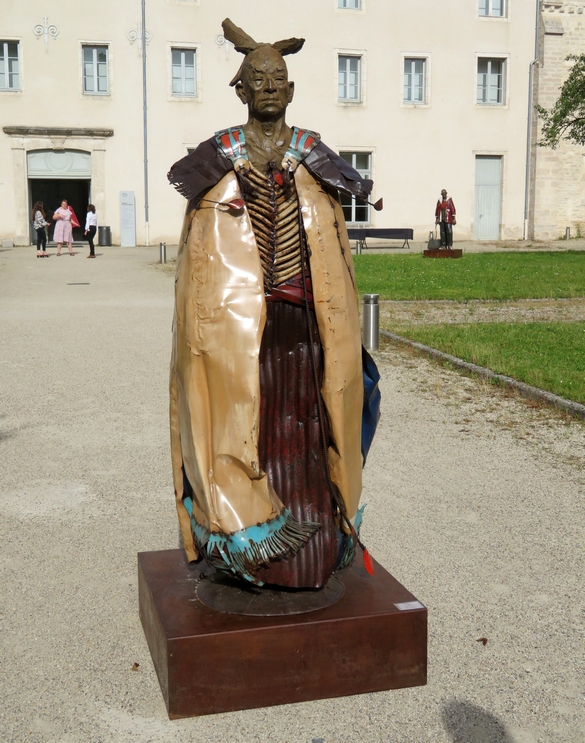Emmanuel Michel expose ses magnifiques sculptures et peintures au Musée du Pays Châtillonnais