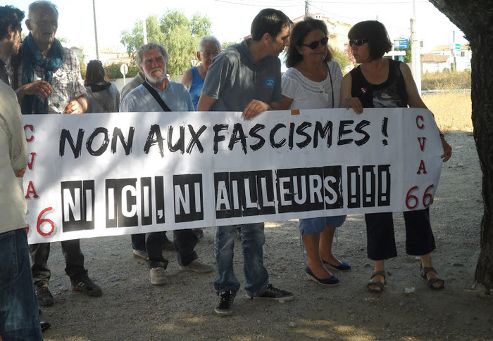 Interdiction d’un rassemblement de nostalgiques de l’ « Algérie française » *** Informations de la Presse algérienne et artice de Roger HILLEL sur le Journal  Le TravailleurCatalan 