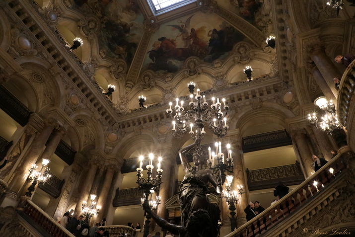 L'entrée de l'Opéra Garnier, Paris