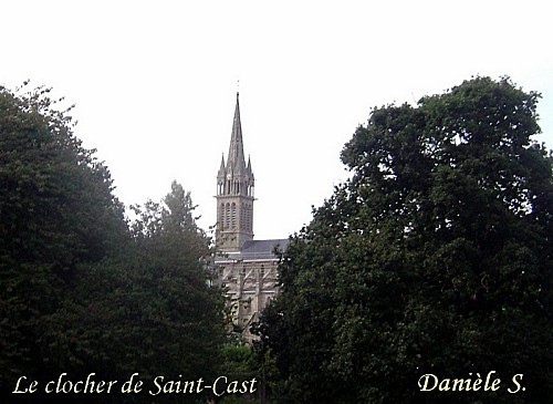Le clocher de Saint Cast