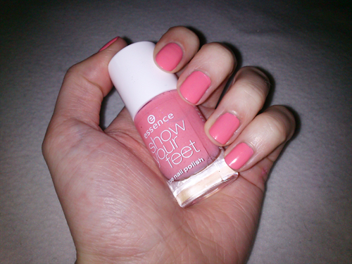 Vernis Show Your Feet Essence (N°15 : Flamingo Rose)