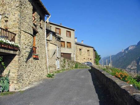 Des merveilles au pays d'Alysse - Le Tour du Coronat - 3eme jour Jujols (940 m)-Nohèdes (995 m) par le Col du Portus (1.736m) 19 kms.