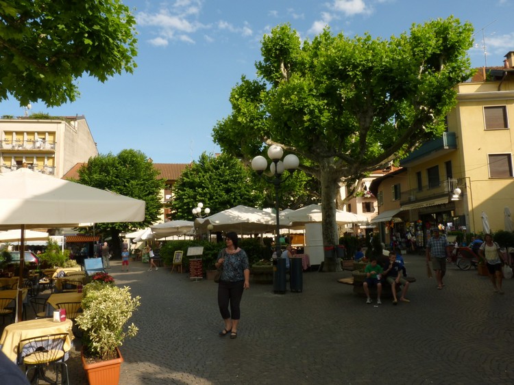 Piazza Cardona