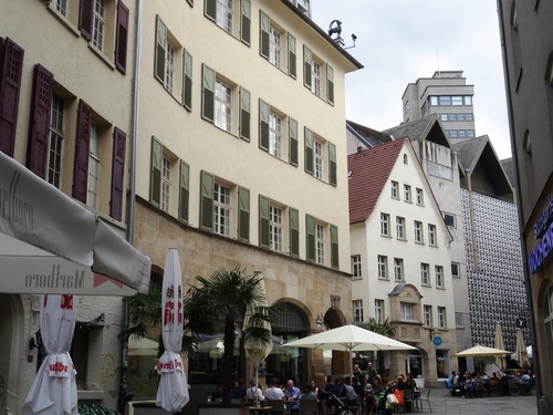 Autour du çâteau de Stuttgart en Allemagne (photos)