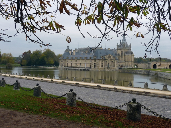 Les étangs de Commelles et le Château de Chantilly