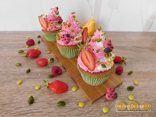 Cupcakes printaniers fraise pistache