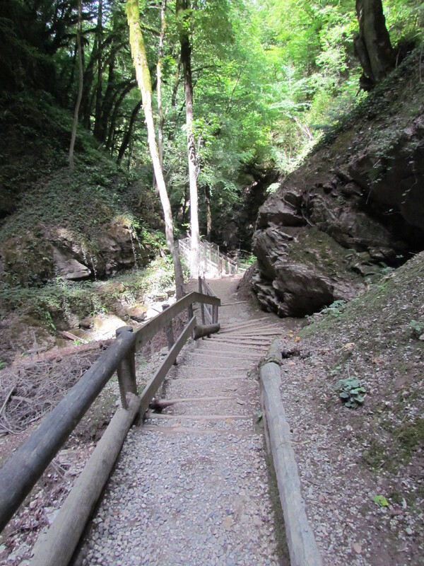 Grotte et cascade de Seythenex (3).