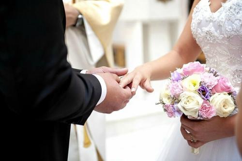 FORMULE PUISSANT POUR LES FEMMES QUI DÉSIRE POUSSER LEURS COMPAGNON A DEMANDER LE MARIAGE