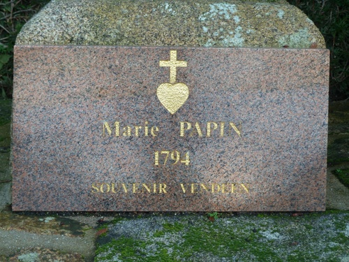 La croix de Marie Papin....